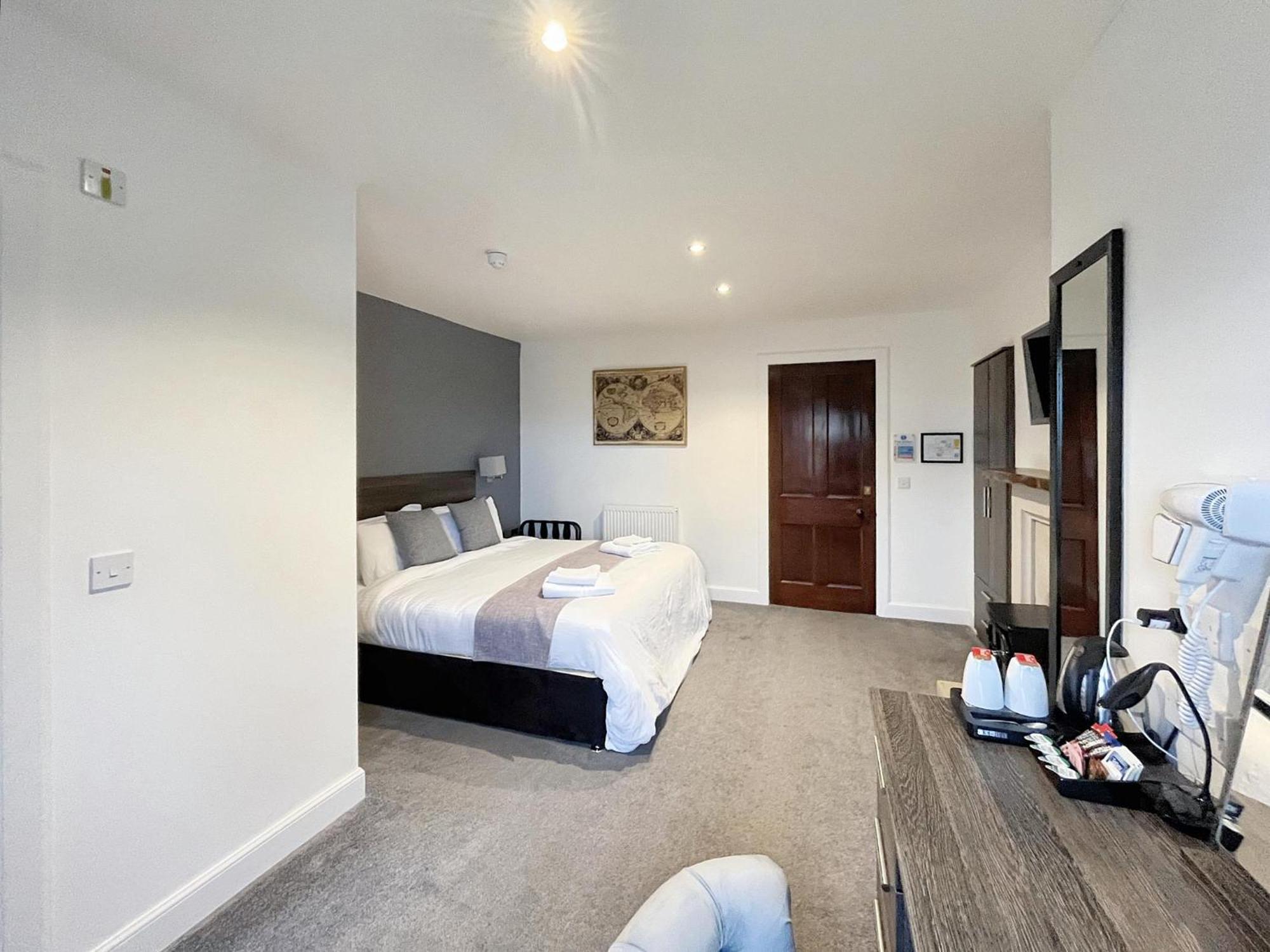 Grey Harlings Rooms แองกัส ภายนอก รูปภาพ